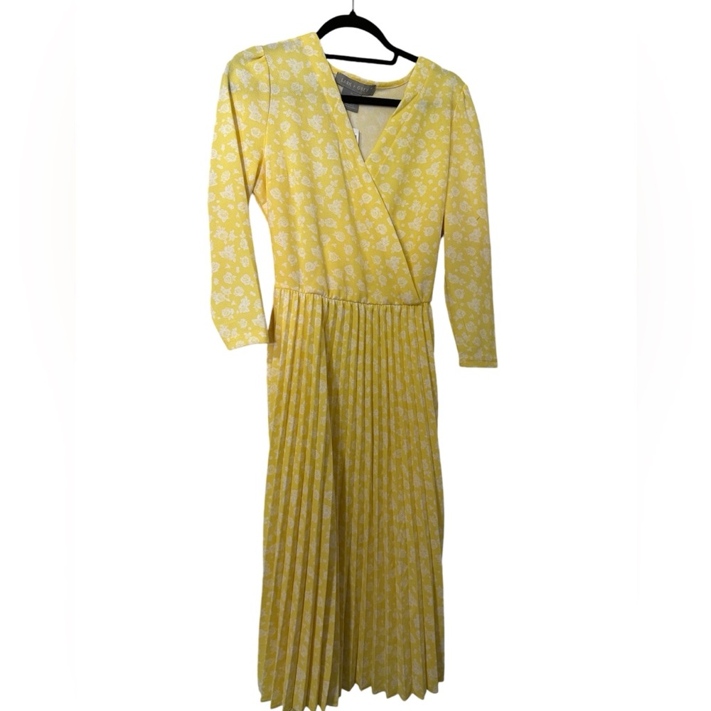 NWT Pretty Yellow Midi Dress